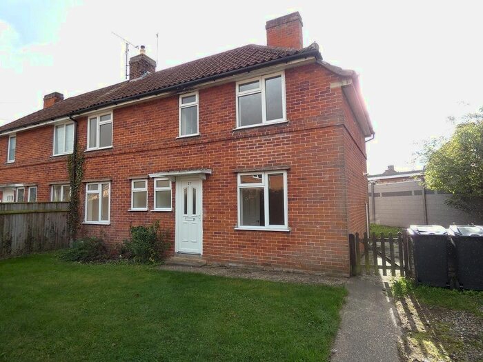 3 Bedroom Semi-Detached House To Rent In Newtown, Thetford, IP24