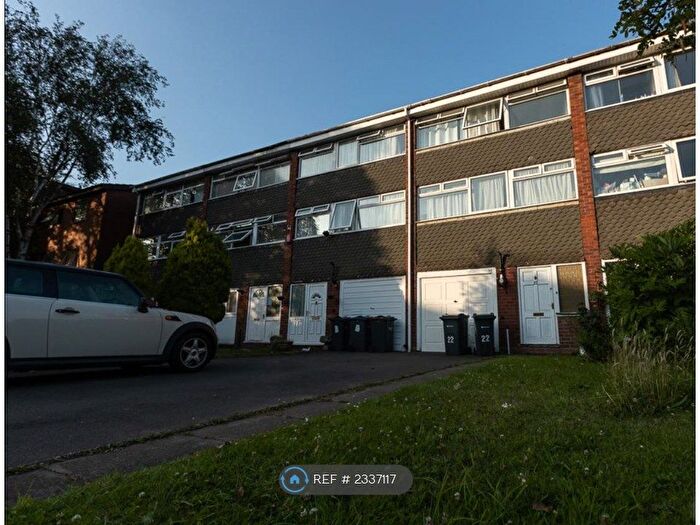 3 Bedroom Terraced House To Rent In Handsworth Wood Road, Birmingham, B20