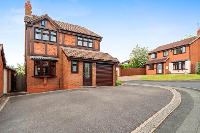 4 Bedroom Detached House For Sale In Shirehampton Close, Redditch, B97