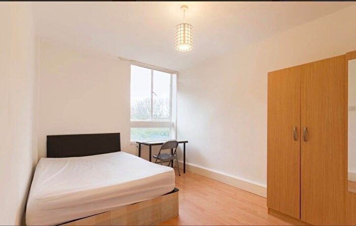4 Bedroom Flat To Rent In Baroness Road, Shoreditch/Hoxton, E2