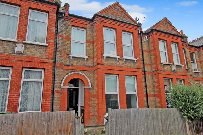 1 Bedroom Flat To Rent In Lutwyche Road (), Catford, SE6