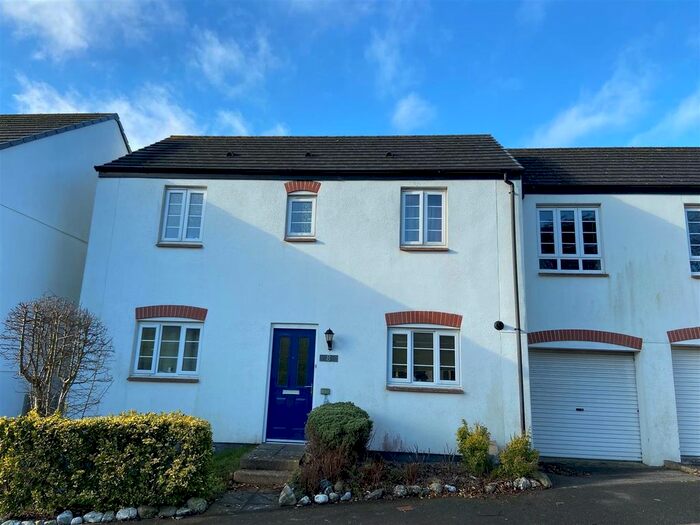 3 Bedroom Semi-Detached House To Rent In Chygoose Drive, Truro, TR1