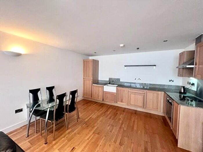 2 Bedroom Apartment To Rent In Advent House, Ancoats, M4