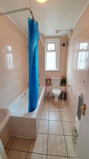 8 Bedroom Terraced House To Rent In St Marys Road, Oxford, Student Bedroom, OX4