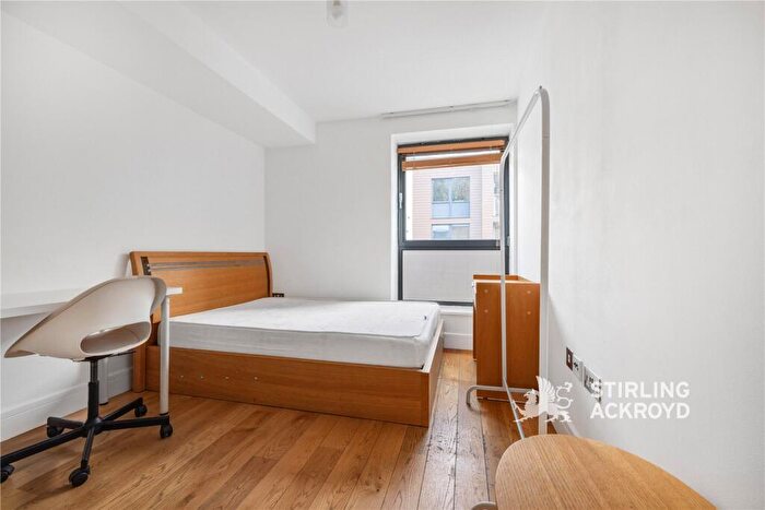 2 Bedroom Apartment To Rent In Drummond Street, London, NW1