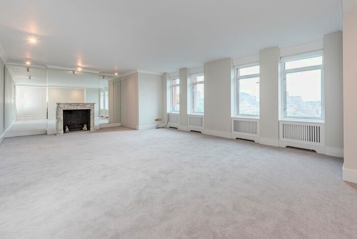 4 Bedroom Flat To Rent In Iverna Court, London, W8