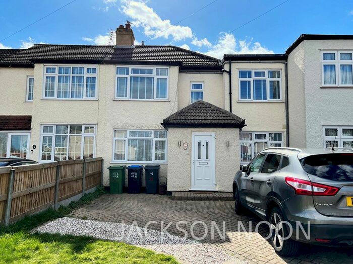 4 Bedroom Terraced House To Rent In Rollesby Road, Chessington, KT9