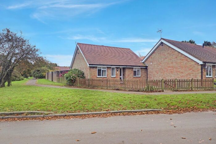 2 Bedroom Bungalow For Sale In Silver Street, Bredgar, Sittingbourne, ME9