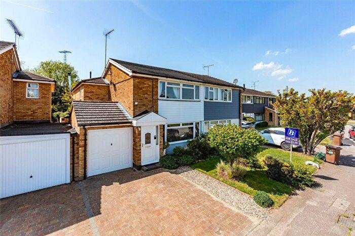 4 Bedroom Semi-Detached House For Sale In Heycroft Way, Chelmsford, Essex, CM2