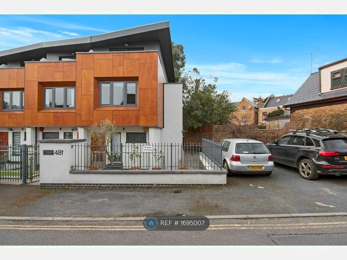 3 Bedroom Semi-Detached House To Rent In Mountfield Road, London, W5