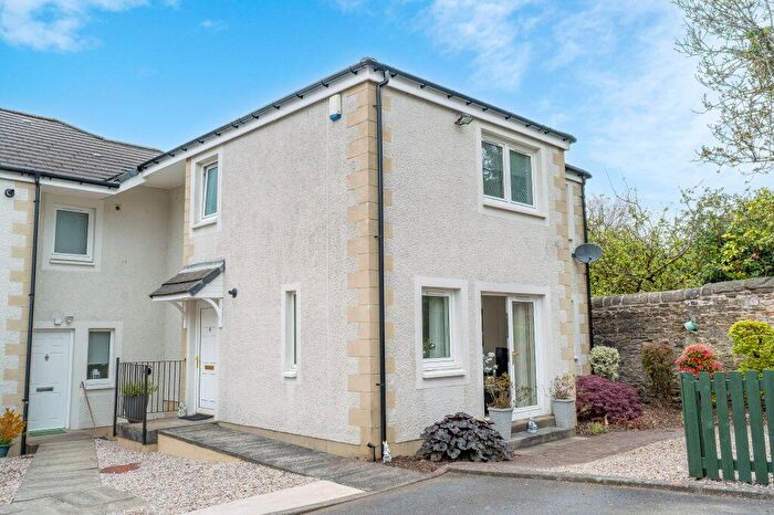 3 Bedroom End Of Terrace House For Sale In Barrington Gardens, Beith, KA15
