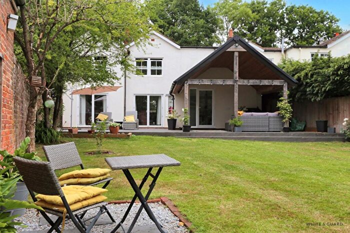 5 Bedroom Semi-Detached House For Sale In Wintershill, Durley, SO32