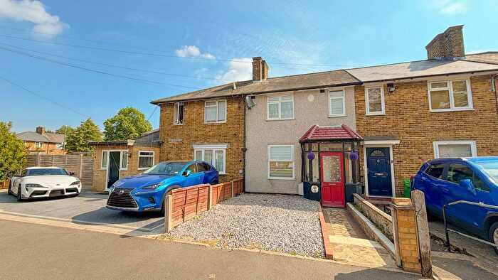 3 Bedroom Terraced House For Sale In Shrewsbury Road, Carshalton, Surrey., SM5