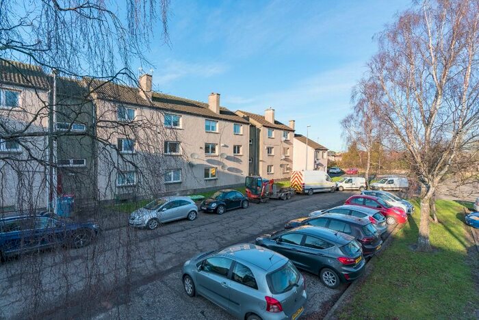 2 Bedroom Flat To Rent In Bruce Gardens, Dalkeith, Midlothian, EH22