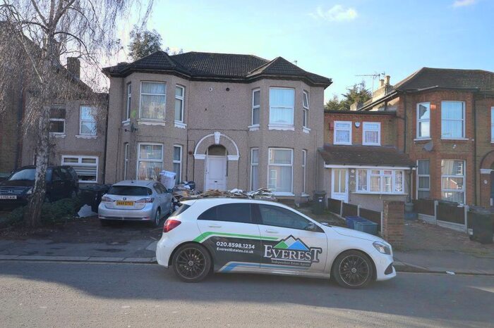 1 Bedroom Flat To Rent In Mansfield Road, Ilford, IG1