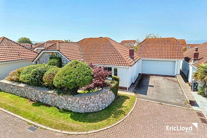 3 Bedroom Detached Bungalow For Sale In Washbourne Close, Brixham, TQ5