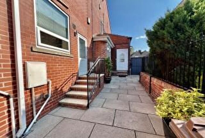 1 Bedroom Flat To Rent In Huddersfield Road, Barnsley, S75