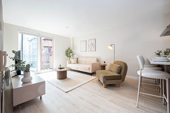 2 Bedroom Flat To Rent In Melia House, Green Quarter, M4