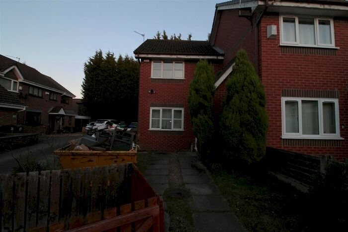 2 Bedroom Property To Rent In Reading Close, Openshaw, Manchester, M11