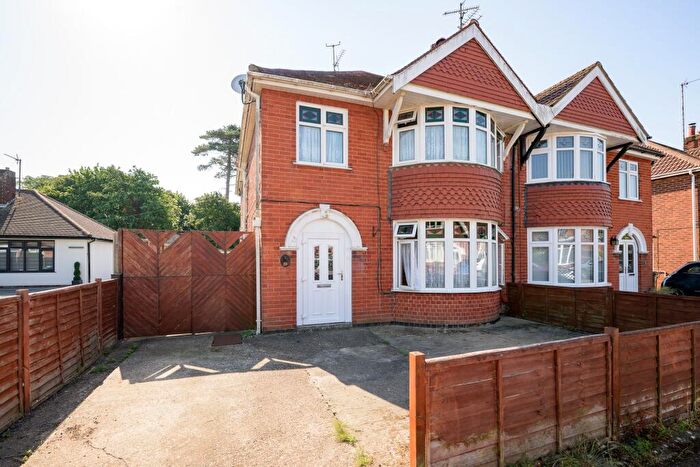 4 Bedroom Semi-Detached House For Sale In Firbeck Avenue, Skegness, PE25