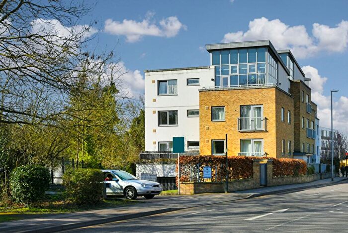 2 Bedroom Apartment To Rent In Lamberts Road, St. Marks Heights, KT5