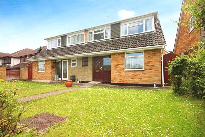4 Bedroom Semi-Detached House For Sale In Tudor Walk, Wickford, Essex, SS12