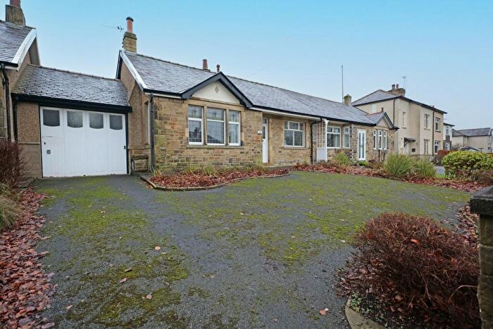 2 Bedroom Bungalow For Sale In Colne Road, Sough, BB18