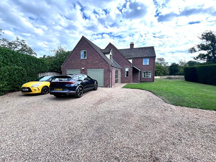 5 Bedroom Detached House To Rent In Henstead Road, Hethersett, Norfolk, NR9