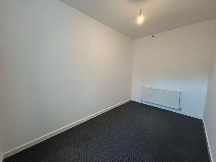 2 Bedroom Flat To Rent In Barrasford Street, East Howdon, NE28