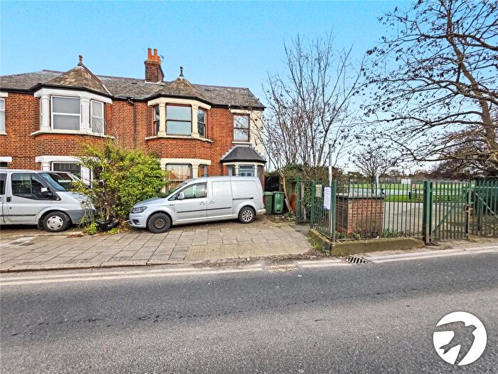 3 Bedroom Duplex To Rent In Park Road, Dartford, DA1