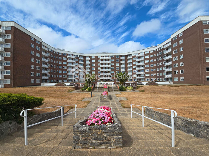 2 Bedroom Apartment To Rent In Elizabeth Court, Grove Road, Bournemouth, Bournemouth Christchurch Poole, BH1
