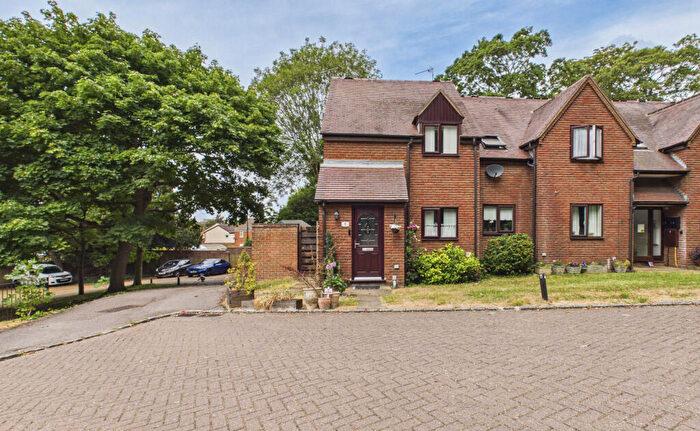 2 Bedroom End Of Terrace House For Sale In Chadbone Close, Aylesbury, Buckinghamshire, HP20