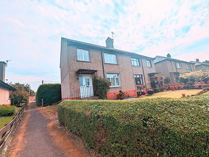 3 Bedroom Semi-Detached House For Sale In Mid Park Walk, Thornhill, DG3