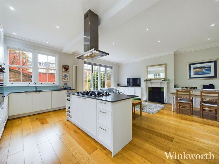 5 Bedroom Semi-Detached House To Rent In West Lodge Avenue, Acton, London, W3