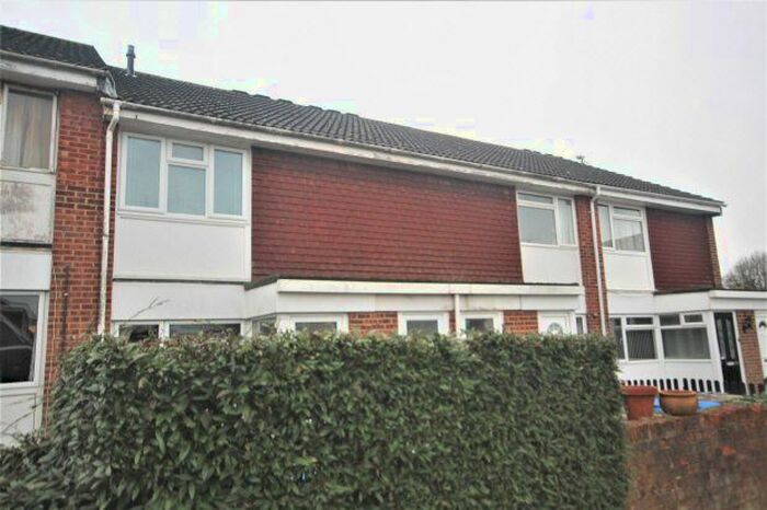 1 Bedroom Maisonette To Rent In Owlscastle Close, Horsham, RH12