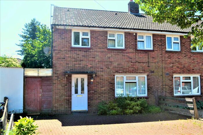 3 Bedroom Semi-Detached House To Rent In Egerton Close, Cambridge, CB5