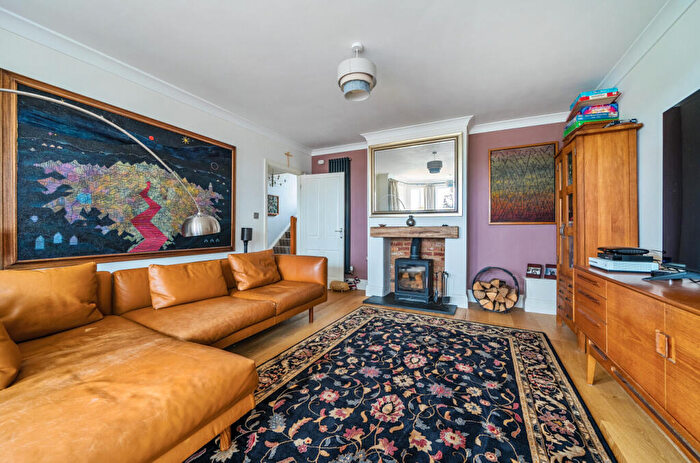 4 Bedroom Detached House For Sale In The Roman Way, Glastonbury, Glastonbury, BA6