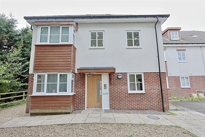 1 Bedroom Flat To Rent In Warkworth Drive, Wideopen, Newcastle Upon Tyne, NE13