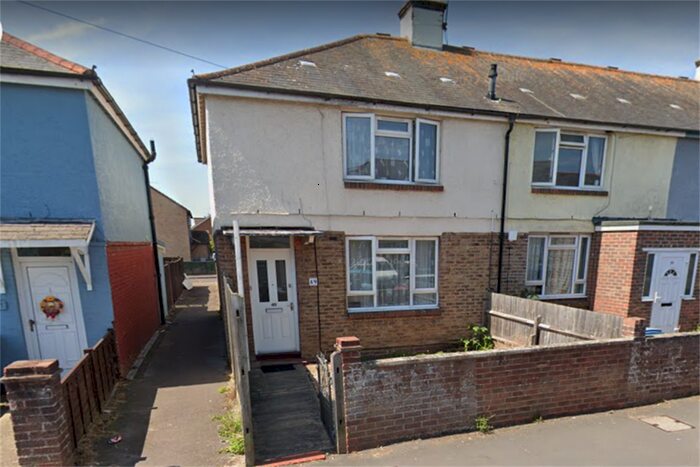 3 Bedroom Semi-Detached House To Rent In Collyer Avenue, Bognor Regis, PO21