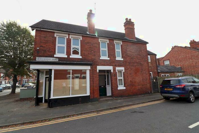 3 Bedroom Flat To Rent In Wellingborough Road, Rushden, NN10