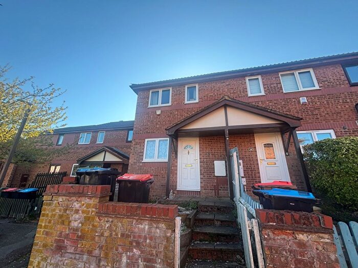 2 Bedroom Property To Rent In Primatt Crescent, Shenley Church End, Milton Keynes, Buckinghamshire., MK5