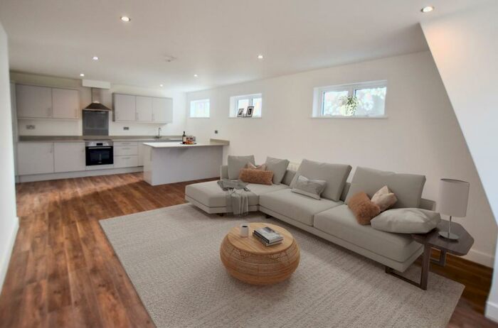 2 Bedroom Apartment To Rent In Pampisford Road, South Croydon, CR2