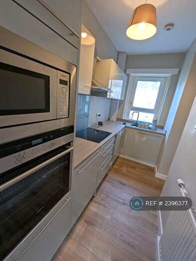 2 Bedroom Flat To Rent In Salen Street, Glasgow, G52