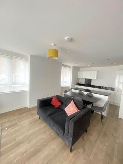 3 Bedroom Flat To Rent In Viscount House, Regency Heights, NW10