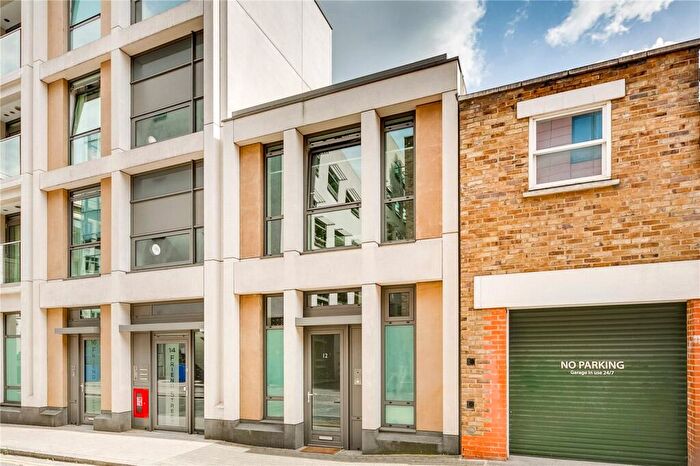 3 Bedroom Maisonette To Rent In Friend Street, Angel Southside, EC1V