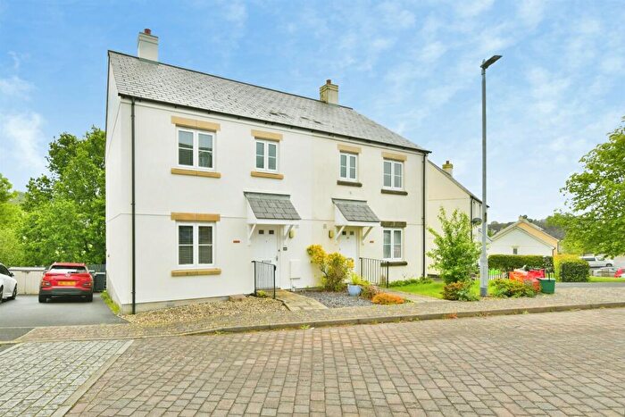 3 Bedroom Semi Detached House For Sale In Dellohay Park, Saltash, PL12