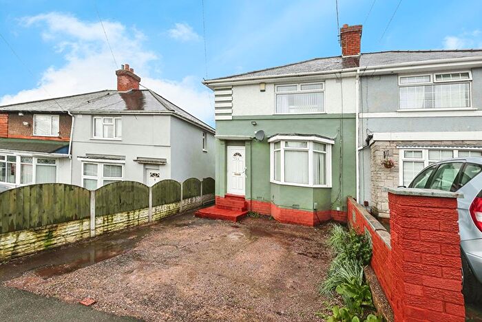 3 Bedroom Semi Detached House For Sale In Court Farm Road, Birmingham, West Midlands, B23