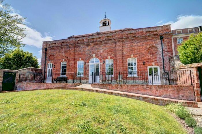 2 Bedroom Flat To Rent In Dorton Road, Chilton HP18