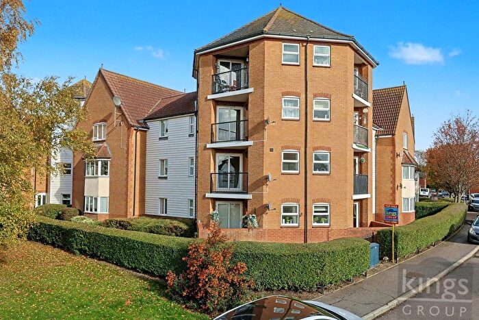 2 Bedroom Flat For Sale In Chelsea Gardens, Church Langley, CM17