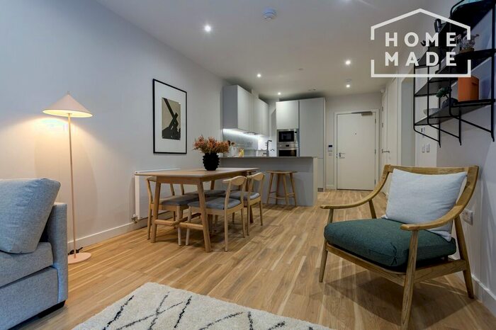 1 Bedroom Flat To Rent In Greenford Quay, Greenford, UB6